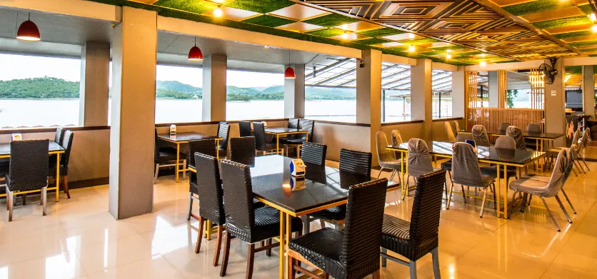 Raya Restaurant Thai Food